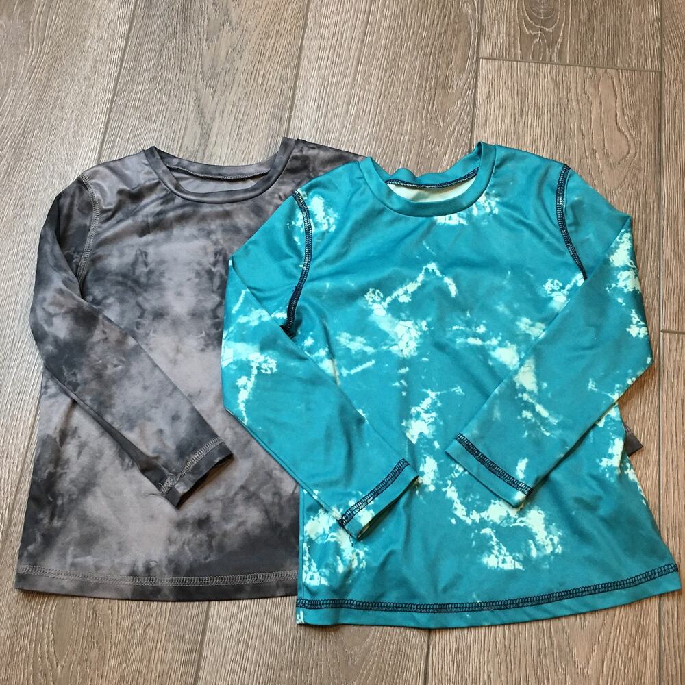 Lot of 2 Jumping Beans Active Tie Dye Rash Guard Long Sleeve Top Black Green 4T